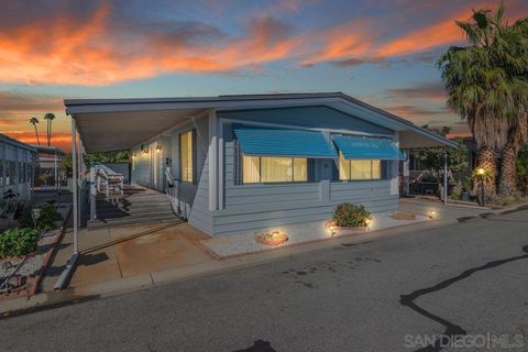 Photo of 5001 W Florida Avenue Ave #32, Hemet, CA 92545 (MLS # 250043934SD)