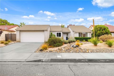 Photo of 5538 Katrina Pl, Palmdale, CA 93552 (MLS # SR25264237)