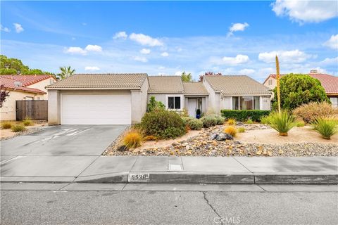 Photo of 5538 Katrina Pl, Palmdale, CA 93552 (MLS # SR25264237)