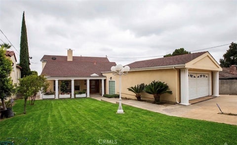 Photo of 314 W Kenneth Road, Glendale, CA 91202 (MLS # SR26179420)