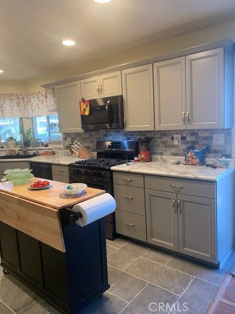 Photo of 4401 Camelot Place, Bakersfield, CA 93301 (MLS # RS25175913)