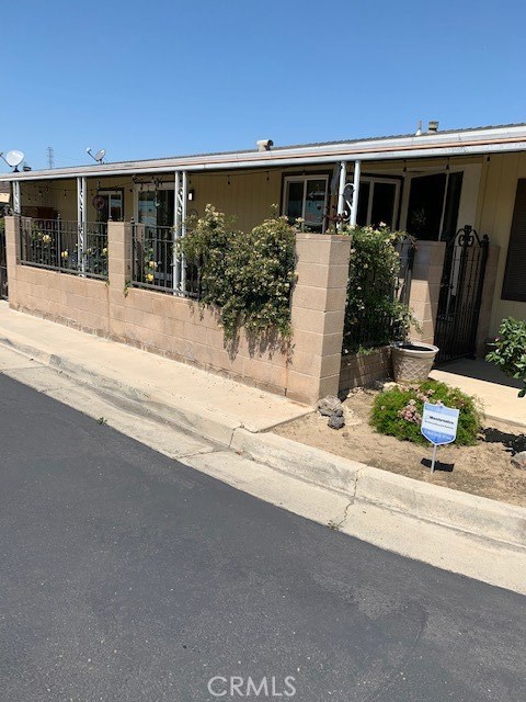 4401 Camelot Place