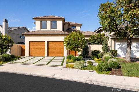 Photo of 2 Rue Biarritz, Newport Beach, CA 92660 (MLS # OC26176303)