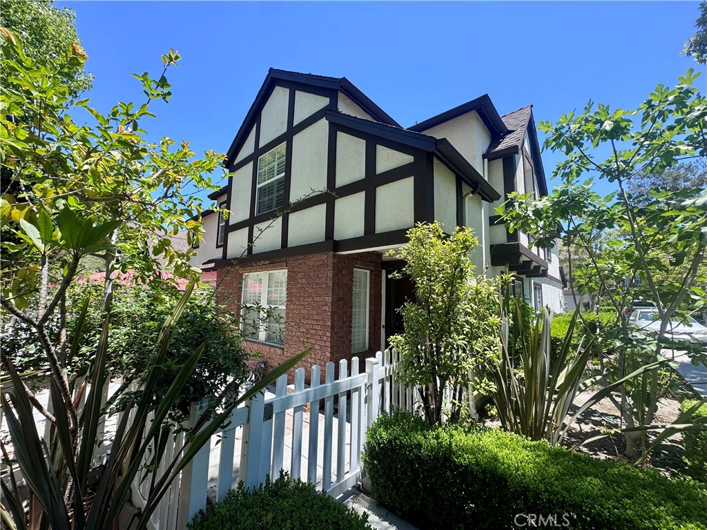 Welcome to this bright and private end-unit townhome!
This home features a spacious open layout with a welcoming private front patio and direct-access two-car garage. Step through the white picket fence and enjoy the airy living and dining areas, plus an open kitchen with plenty of cabinet space and stainless steel appliances. There’s also a convenient guest powder room downstairs.
Upstairs you’ll find three comfortable bedrooms, including a large primary suite with a walk-in closet, plus an additional full bathroom and a private laundry room.
Located within walking distance to top-rated Chaparral Elementary, the Avendale Clubhouse, parks, trails, and shopping. Enjoy resort-style amenities like heated pools, splash pads, a skate park, water park, lighted basketball and tennis courts, and miles of walking and biking trails.
Don’t miss this chance to live in a beautiful home in a great neighborhood!