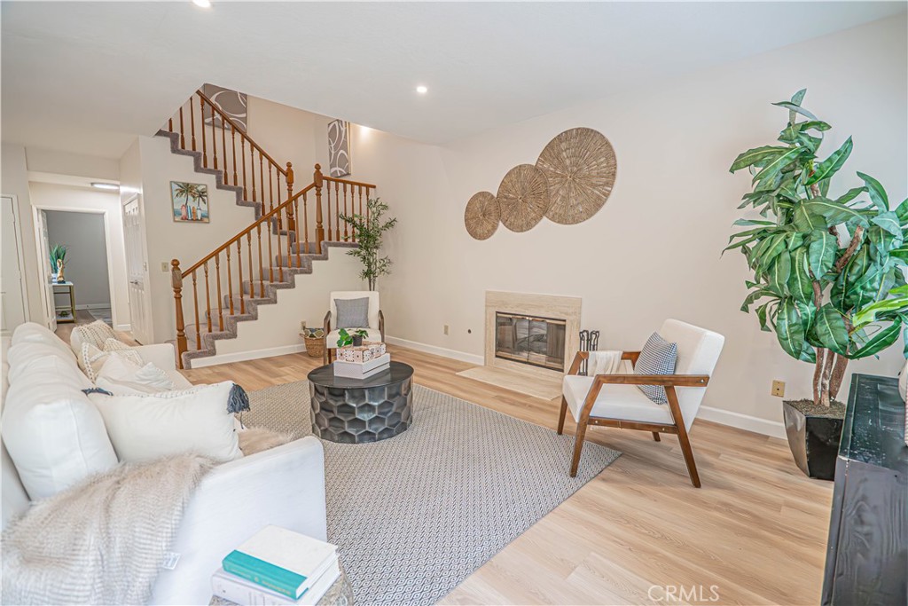 6527 Beachview Drive