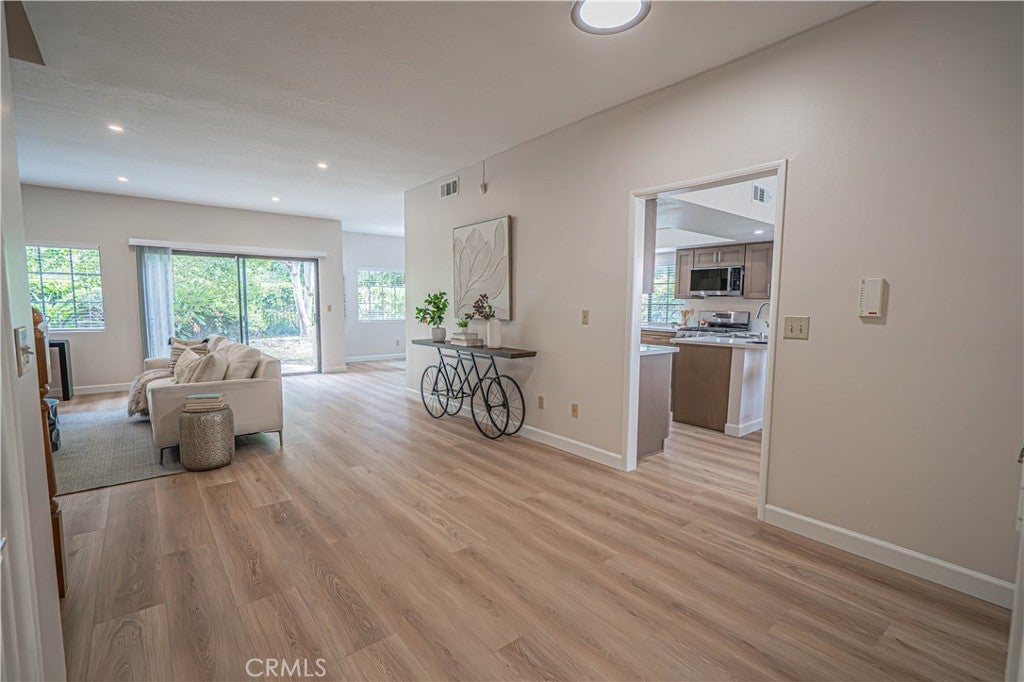 Photo of 6527 Beachview Drive, Rancho Palos Verdes, CA 90275 (MLS # SR26114995)
