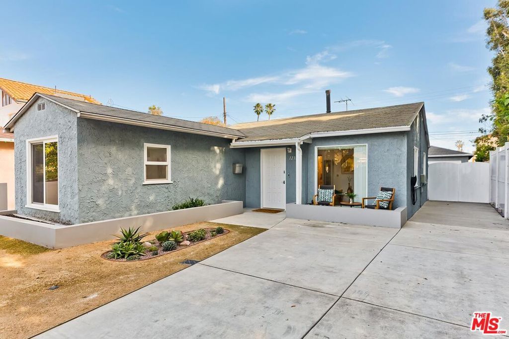 Photo of 12320 Allin Street, Culver City, CA 90230 (MLS # 26659099)