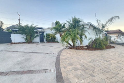 Photo of 19221 Napa ST, Northridge, CA 91324 (MLS # GD26173380)