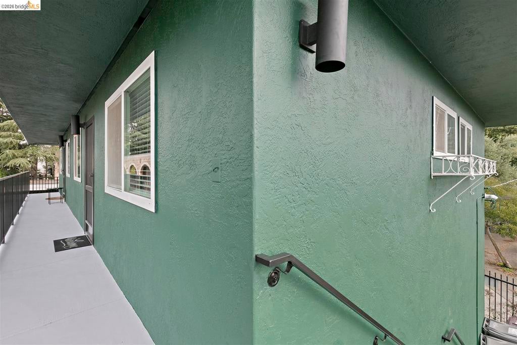 8 Whitmore Pl