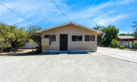 Photo of 2471 W 1st AVE, San Bernardino, CA 92407 (MLS # IG26172392)