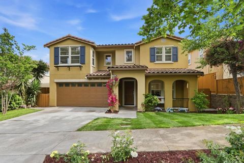 Photo of 725 Portofino Place, San Jose, CA 95136 (MLS # ML82041737)