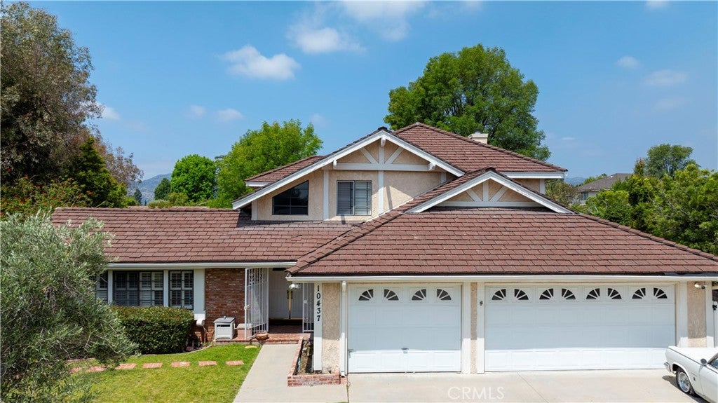 10437 Sunnybrae AVE