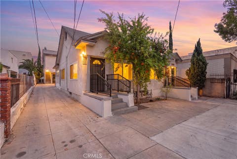 Photo of 1530 N Mariposa AVE, Hollywood, CA 90027 (MLS # BB26177596)