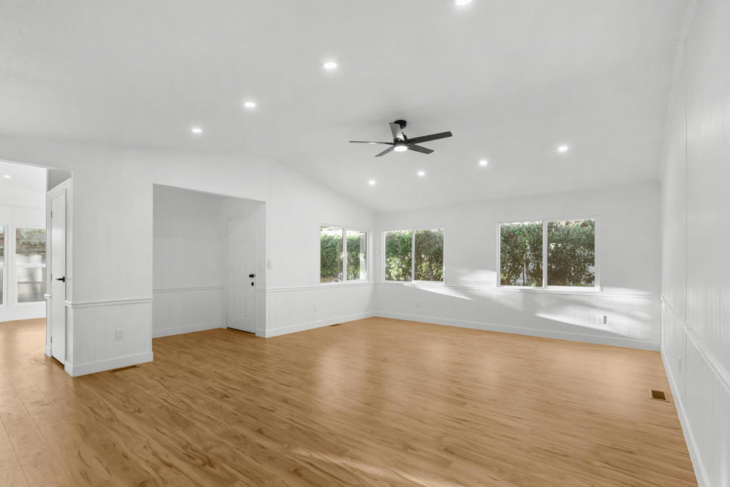 Suncrest Country Clb - Manufactured In Park