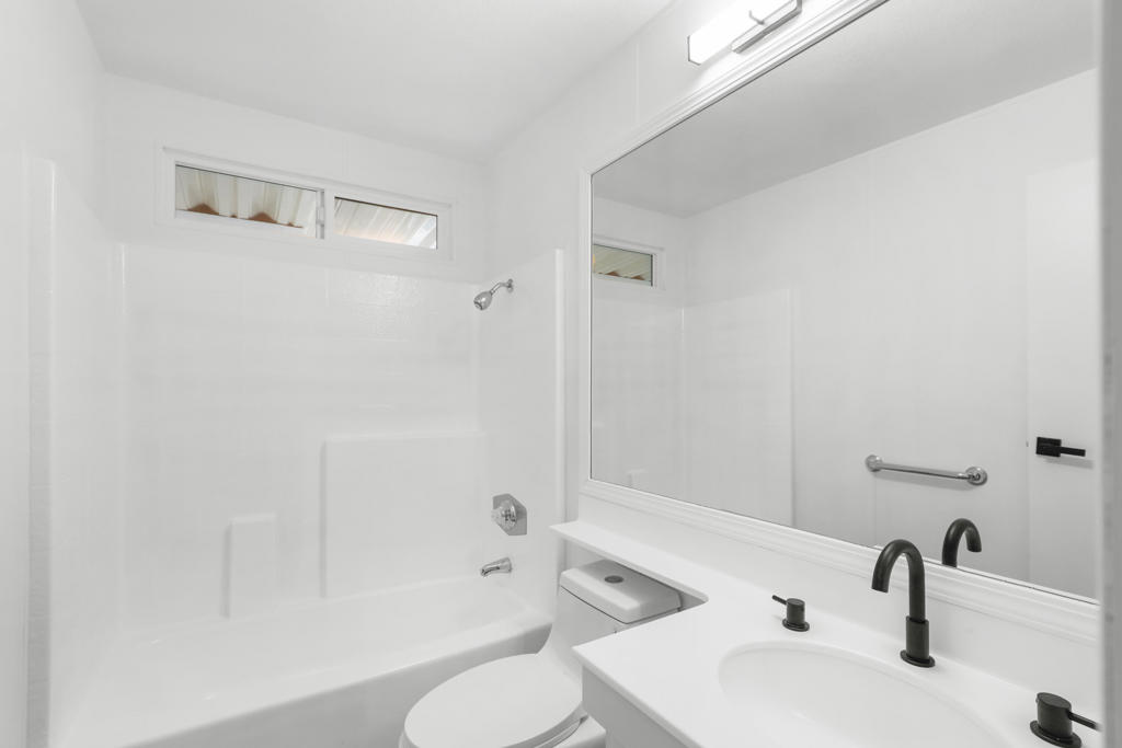 Suncrest Country Clb - Manufactured In Park