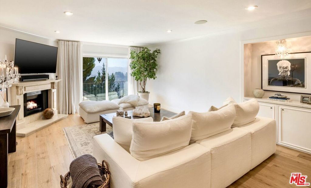 Photo of 2385 Roscomare Road #D3, Los Angeles, CA 90077 (MLS # 25627583)