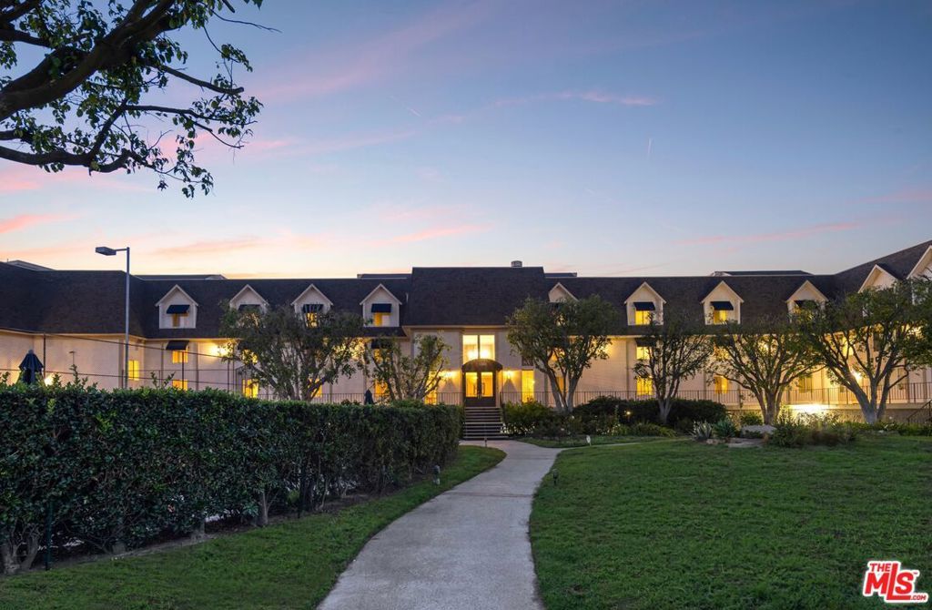 Photo of 2385 Roscomare Road #D3, Los Angeles, CA 90077 (MLS # 25627583)