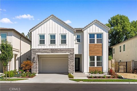 360 Riverbend Lake Forest CA 92630