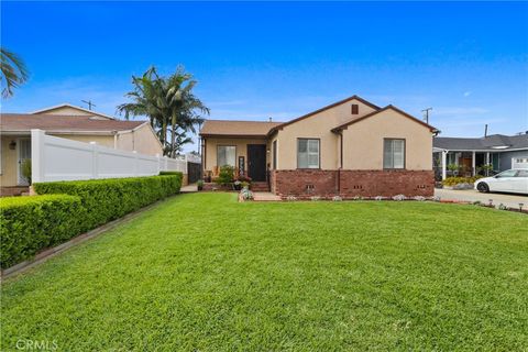 Photo of 7327 Eglise Ave, Pico Rivera, CA 90660 (MLS # DW26077832)