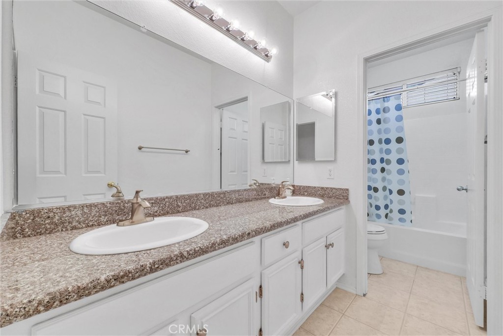 Eagle Glen - Residential