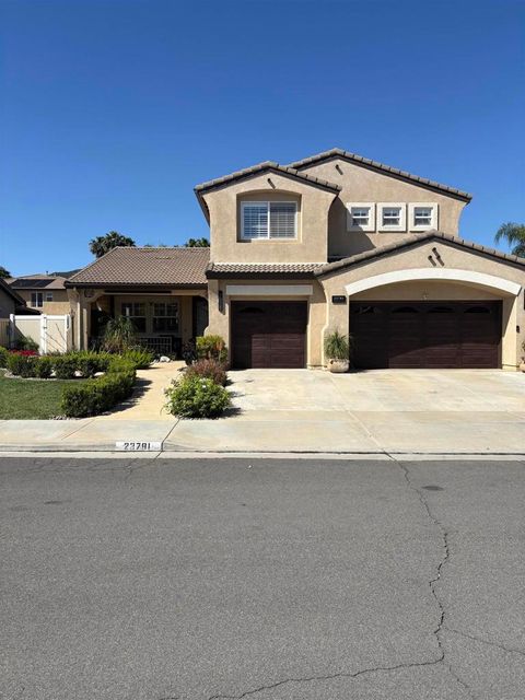 Photo of 23781 Fieldcrest Lane, Murrieta, CA 92562 (MLS # 260008953SD)