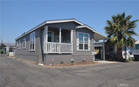 Photo of 21001 Plummer Street #37, Chatsworth, CA 91311 (MLS # SR26195453)