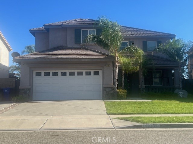 Beautiful two-story home located in the heart of Rancho Cucamonga. This property features 3 bedrooms, 3 bathrooms, and a spacious upstairs loft. The oversized master bedroom offers direct access to a private patio. The kitchen is equipped with granite countertops, double ovens, and an abundance of cabinetry.Additional highlights include a cozy fireplace in the family room, wood flooring throughout the downstairs, and extra storage space in the garage. Enjoy stunning city lights and mountain views from the home. The low-maintenance backyard provides both comfort and convenience.
Ideally located near parks and schools, including award-winning Los Osos High School, Day Creek Junior High, and John Golden Elementary. Easy access to the 210 Freeway makes commuting a breeze. The wood floors and carpets shown in the photos are from older pictures; they have since been replaced with new flooring.