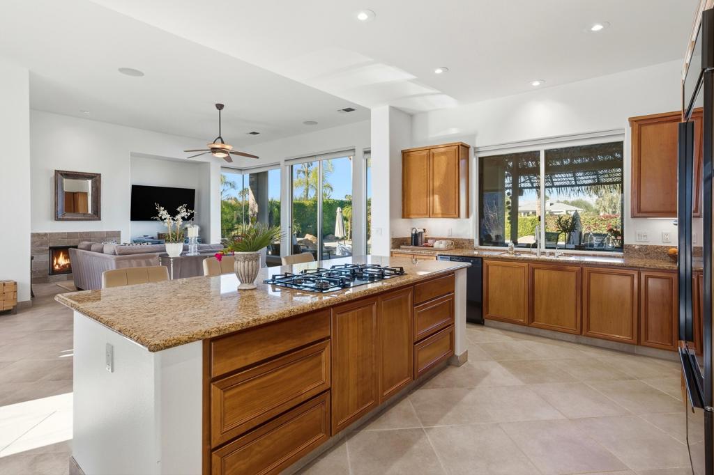 Mission Hills/Legacy-Oakhurst - Residential