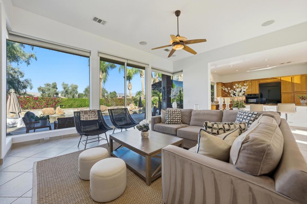 Mission Hills/Legacy-Oakhurst - Residential