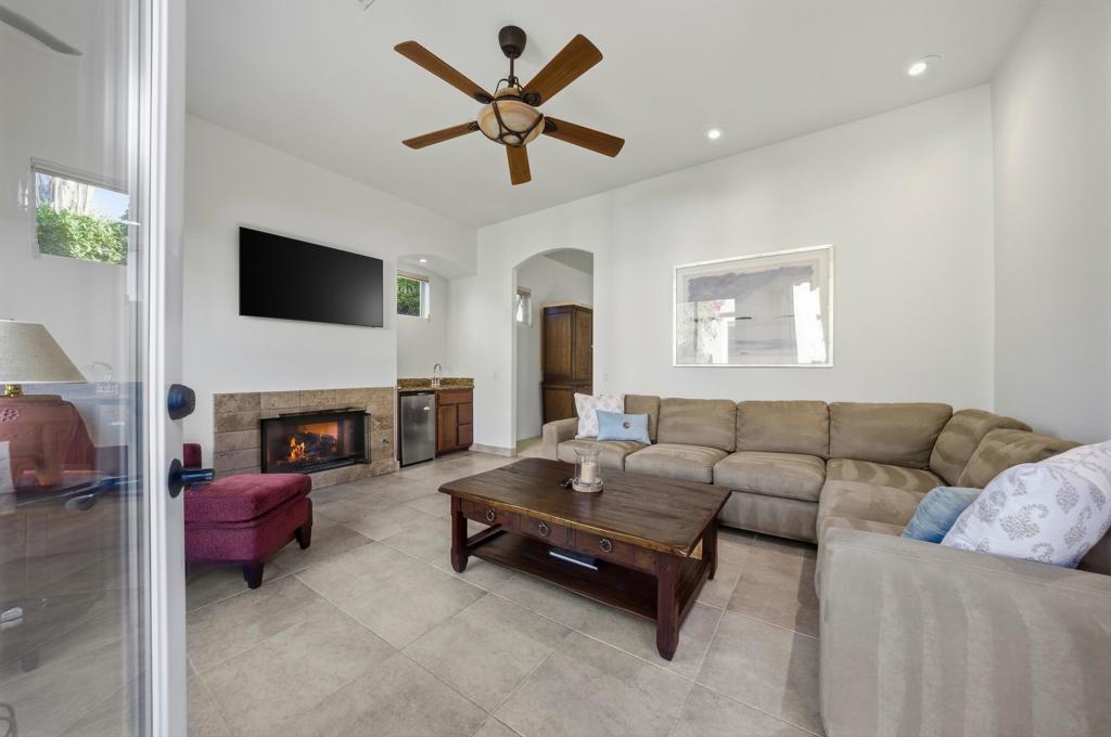 Mission Hills/Legacy-Oakhurst - Residential