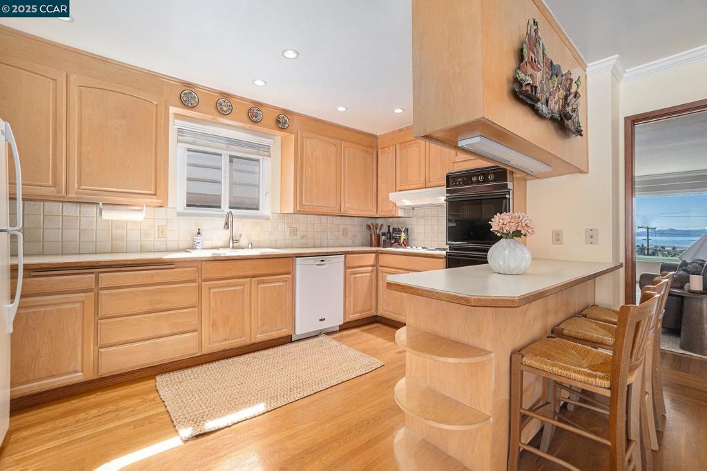 EL CERRITO - Residential