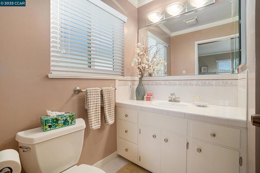 EL CERRITO - Residential