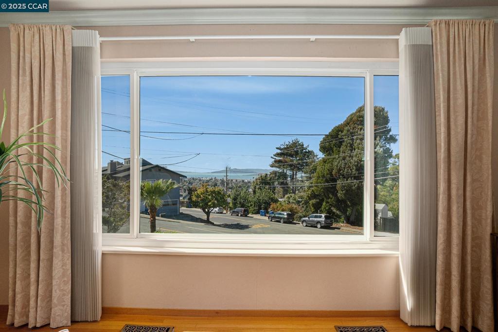 EL CERRITO - Residential