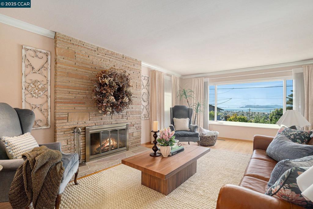 EL CERRITO - Residential