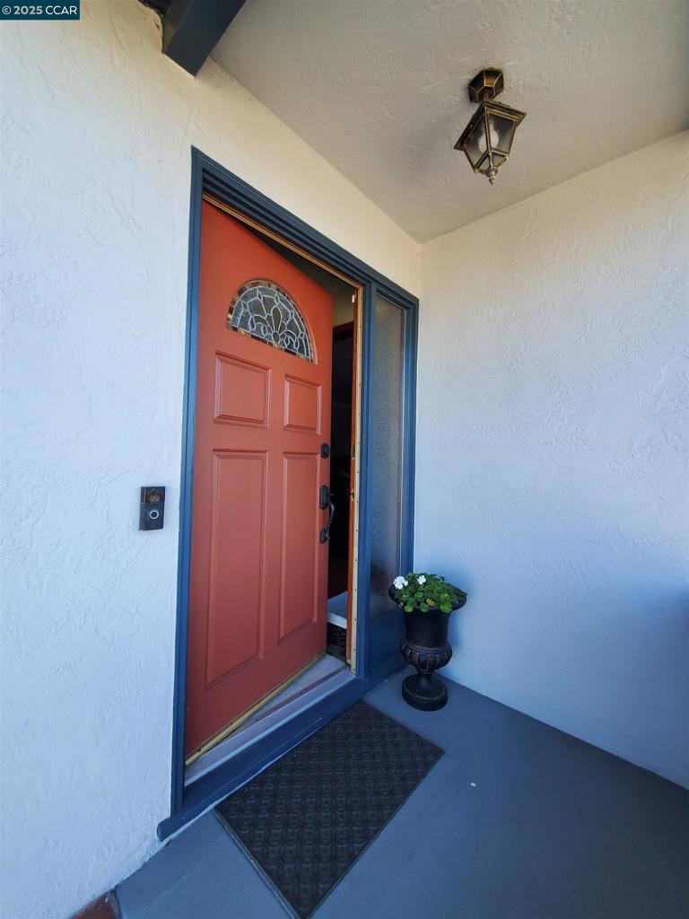 EL CERRITO - Residential