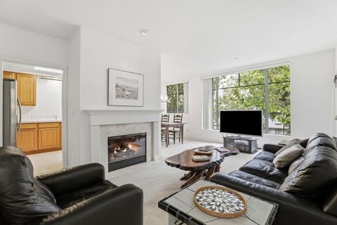 Photo of 144 S 3rd Street #321, San Jose, CA 95112 (MLS # ML82046892)
