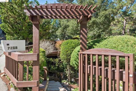 Photo of 7218 Homewood Dr DR, Oakland, CA 94611 (MLS # 41145909)