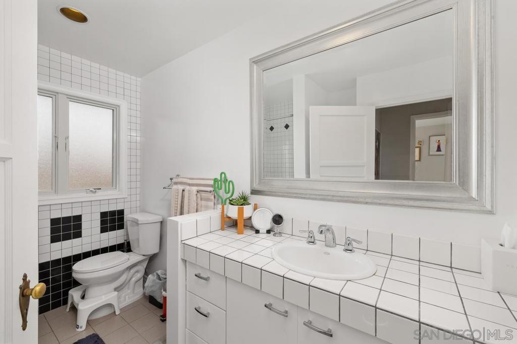 Ocean Beach - Residential Lease