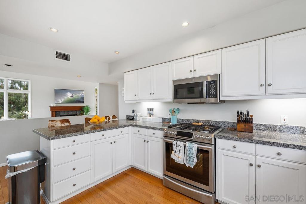 Ocean Beach - Residential Lease
