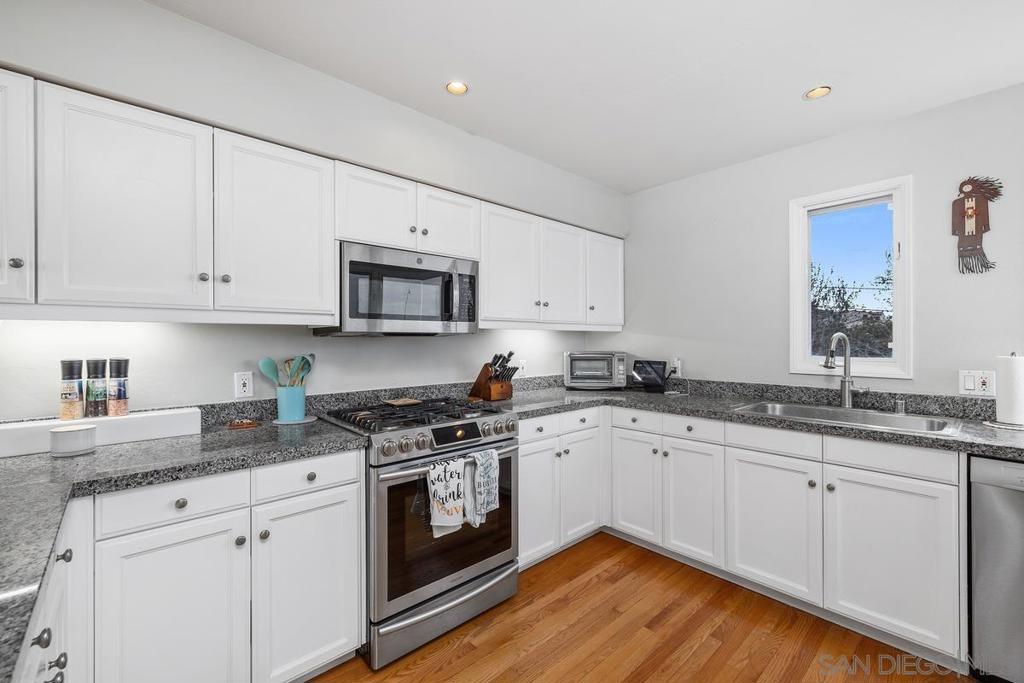 Ocean Beach - Residential Lease
