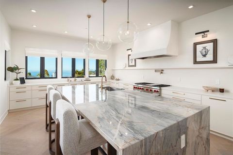 2365 Via Siena La Jolla CA 92037