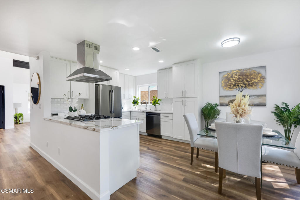 816 Pamela Wood Street