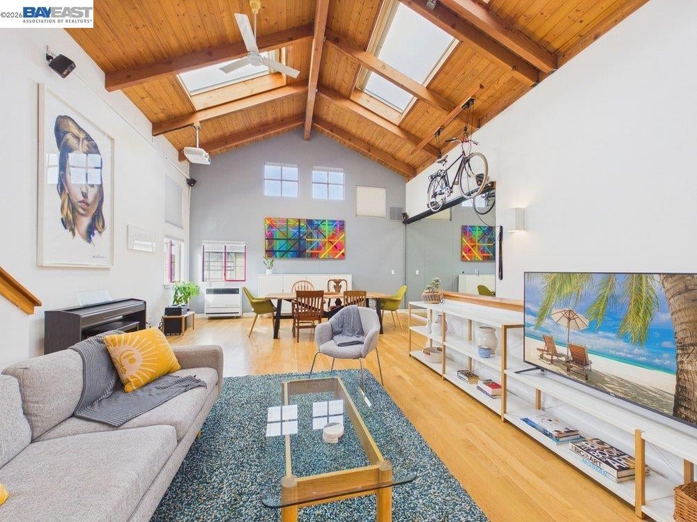 2932 Filbert St St 2, Oakland CA 94608