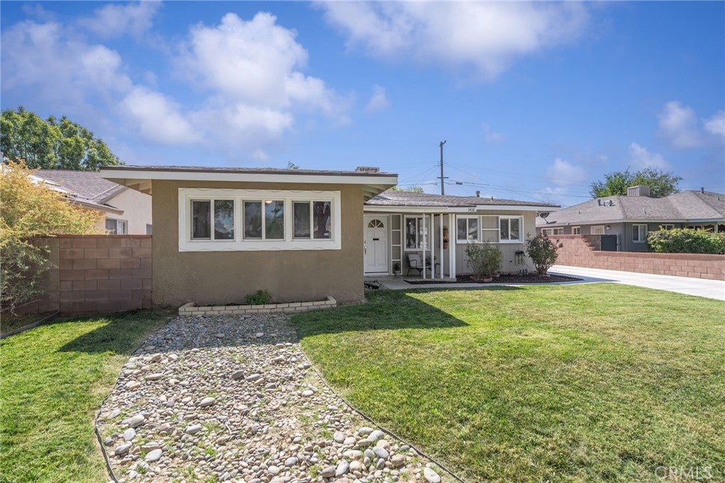 1408 W Avenue H14