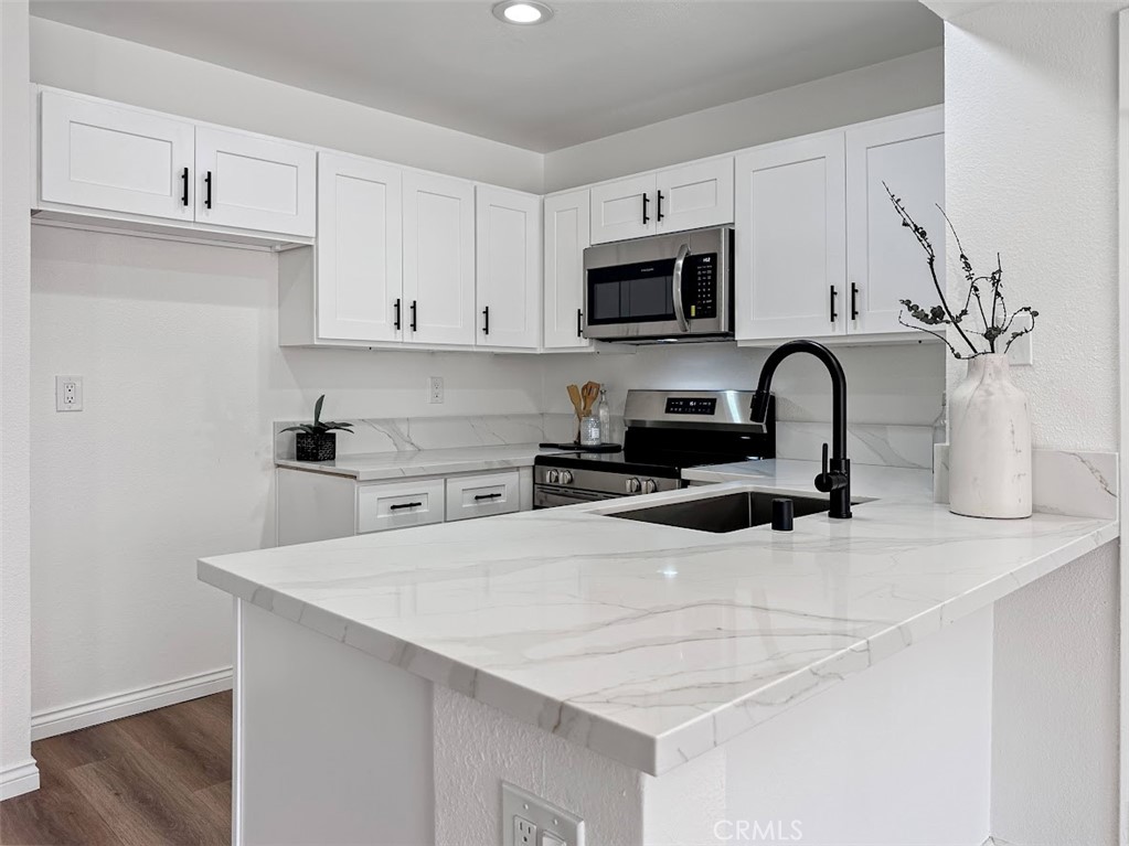 1440 W Edgehill 56