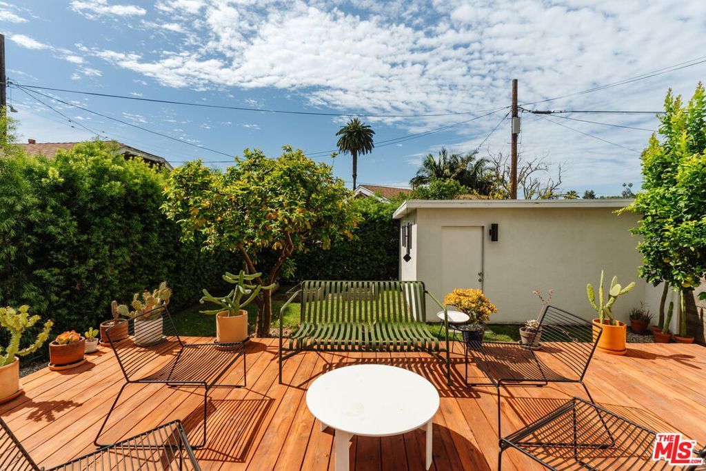 Photo of 5640 Irvington Place, Los Angeles, CA 90042 (MLS # 26727983)