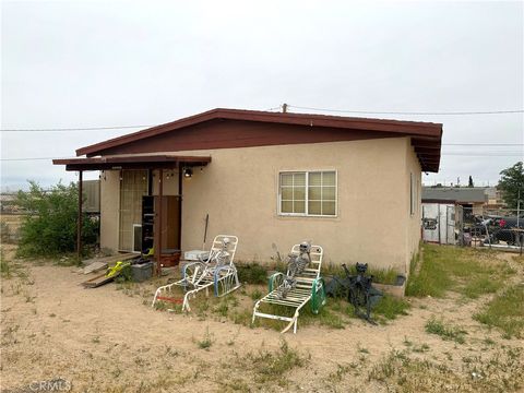 Photo of 25617 Jasper Road, Barstow, CA 92311 (MLS # HD26075676)