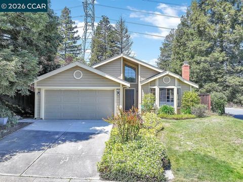 2200 Forsythia Way Martinez CA 94553