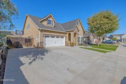 Photo of 2488 La Canada Avenue, Clovis, CA 93619 (MLS # 226005042)