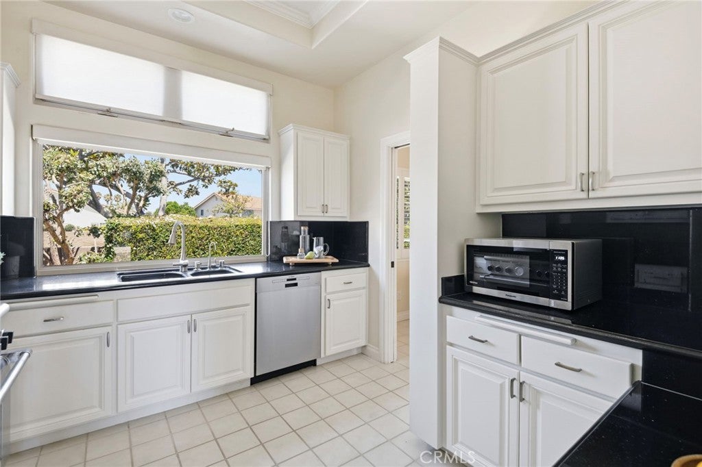 14501 Larch Avenue, Irvine CA 92606 - Photo 8